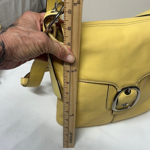 Vintage Coach Yellow Leather Bleecker Crossbody Shoulder Bag F13355 - Picture 14 of 16